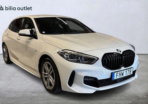 BMW 118, 2021