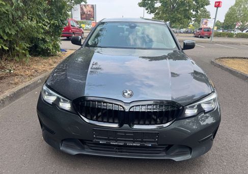 BMW 318, 2019