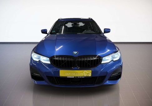BMW 330, 2020