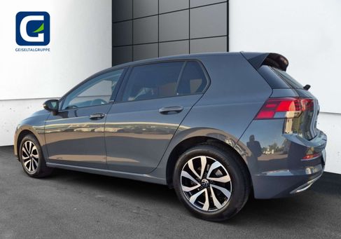 Volkswagen Golf, 2023 3
