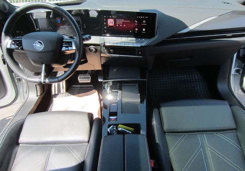 Opel Astra, 2022