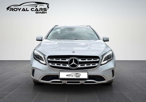 Mercedes-Benz GLA 200, 2019 2