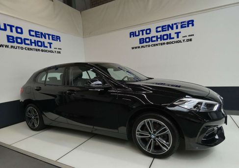 BMW 118, 2022