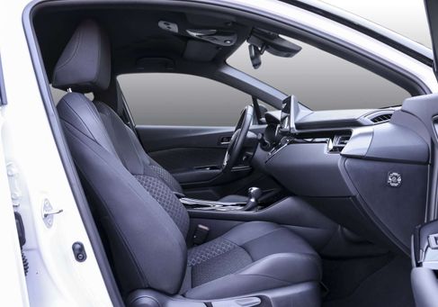 Toyota C-HR, 2023 3