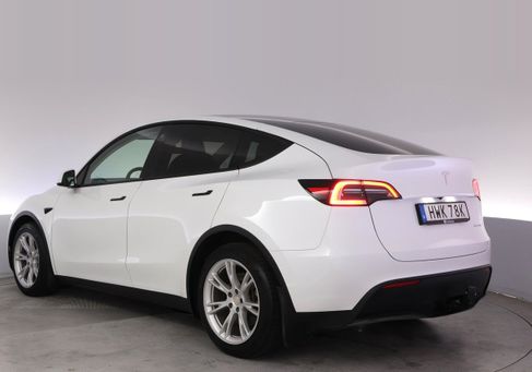 Tesla Model Y, 2024 3