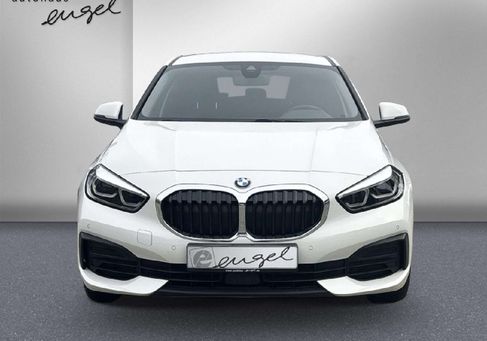 BMW 118, 2024