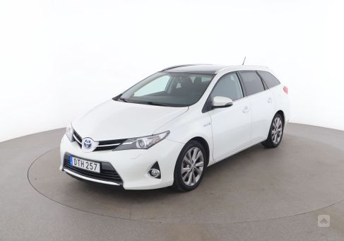 Toyota Auris Touring Sports, 2014