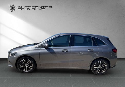 Mercedes-Benz B 180, 2025