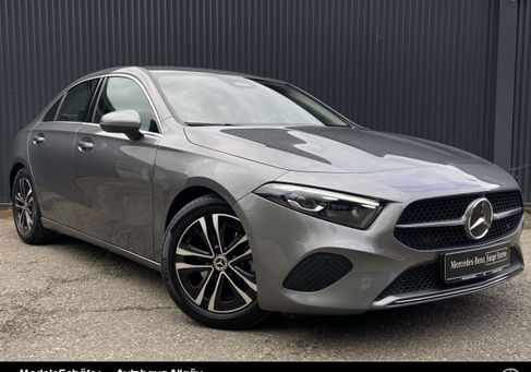 Mercedes-Benz A 180, 2025