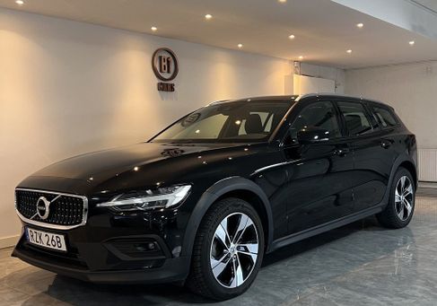 Volvo V60 Cross Country, 2021