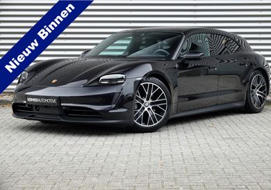 Porsche Taycan, 2023