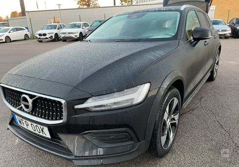 Volvo V60 Cross Country, 2022