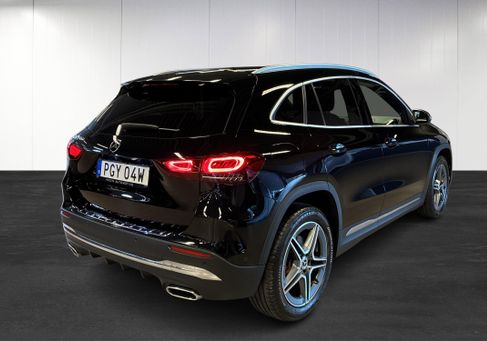 Mercedes-Benz GLA 250, 2021