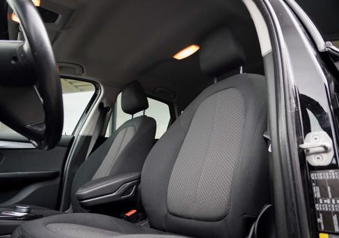 BMW 225 Active Tourer, 2017