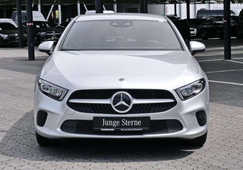 Mercedes-Benz A 200, 2021