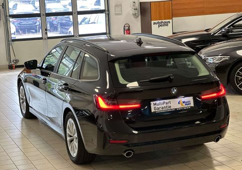 BMW 318, 2022