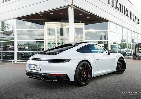 Porsche, 2024
