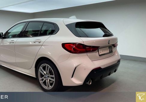 BMW 118, 2023