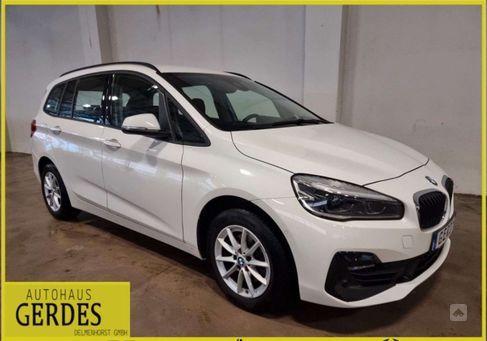 BMW 216, 2019