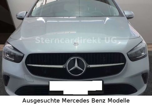 Mercedes-Benz B 180, 2025