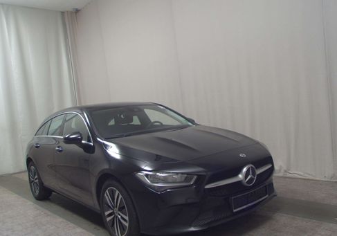 Mercedes-Benz CLA 180, 2022