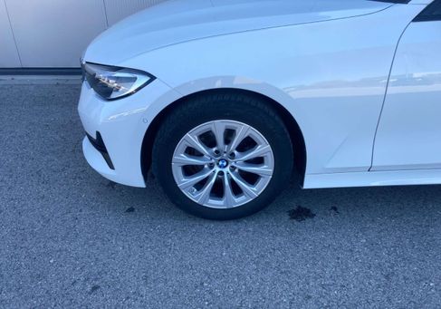 BMW 320, 2022