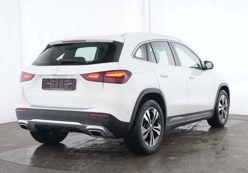 Mercedes-Benz GLA 180, 2024