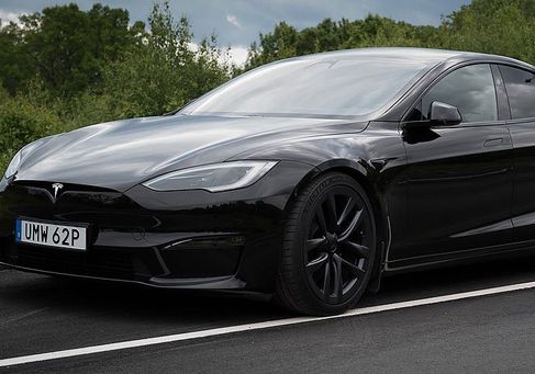 Tesla Model S, 2023
