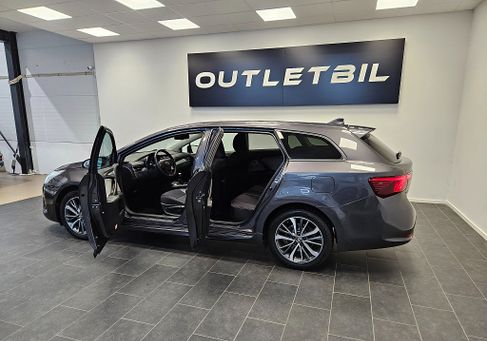 Toyota Avensis, 2016