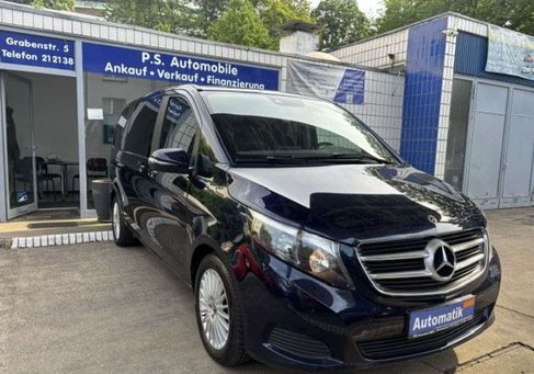 Mercedes-Benz 220, 2018