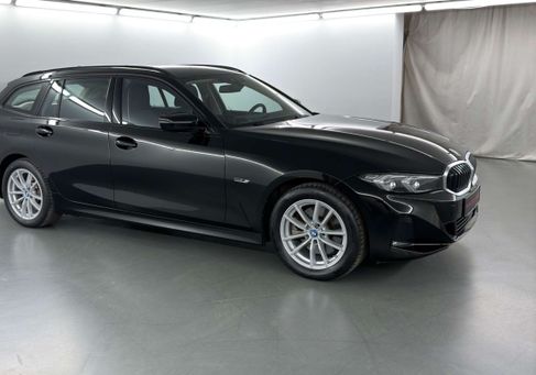 BMW 320, 2022 3
