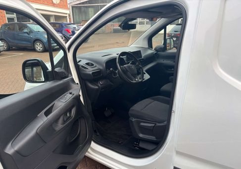 Opel Combo, 2021 3