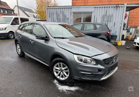 Volvo V60 Cross Country, 2017