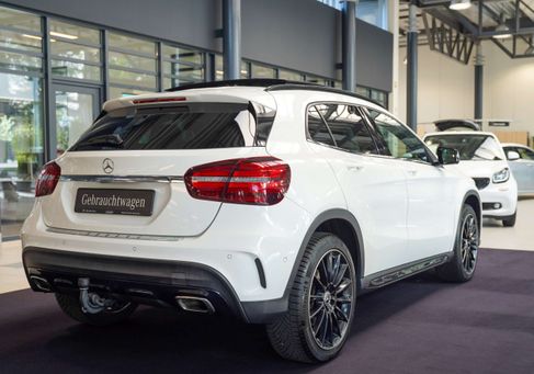 Mercedes-Benz GLA 250, 2018 3