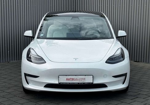 Tesla Model 3, 2021