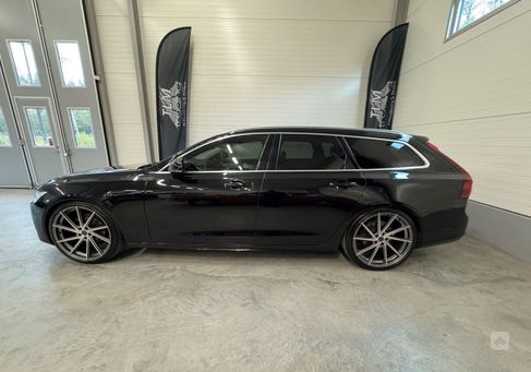 Volvo V90, 2021