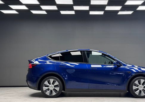 Tesla Model Y, 2022 3