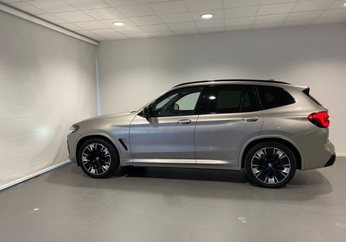 BMW iX, 2022