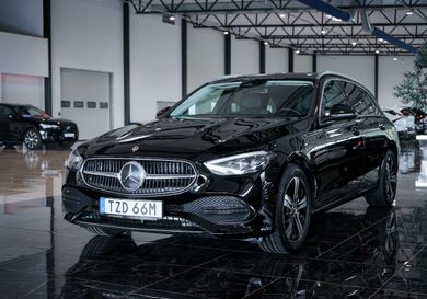 Mercedes-Benz C 300, 2022