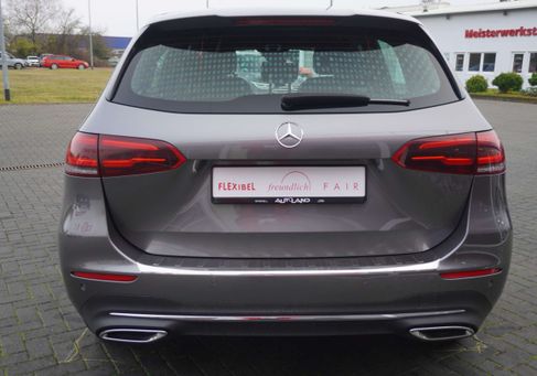 Mercedes-Benz B 180, 2019
