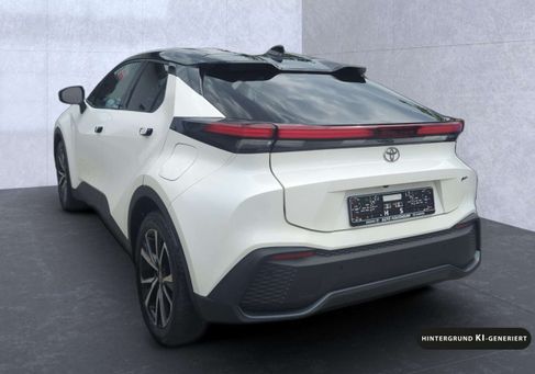 Toyota C-HR, 2025 3