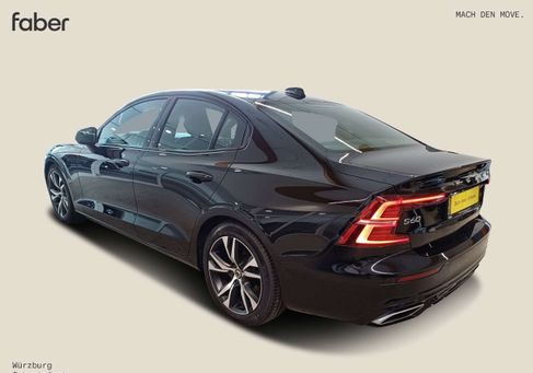 Volvo S60, 2022
