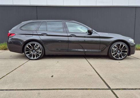 BMW 5 Serija, 2021