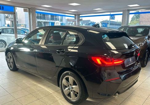 BMW 118, 2021