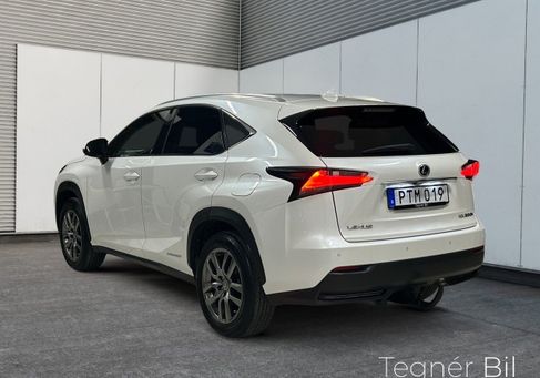 Lexus NX, 2016