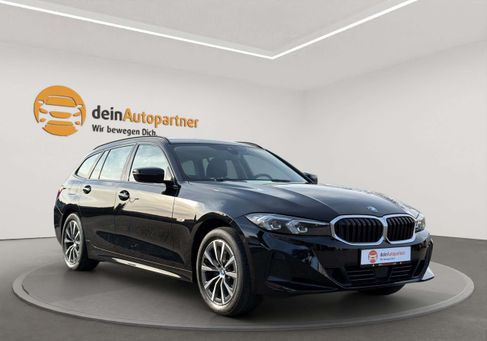 BMW 330, 2023