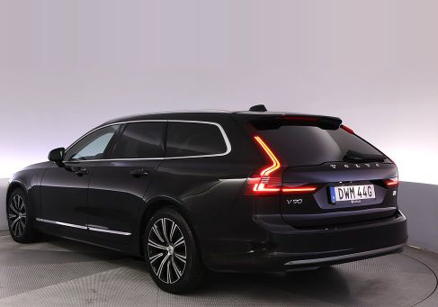 Volvo V90, 2022