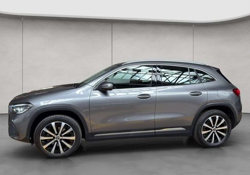 Mercedes-Benz GLA 200, 2020 2