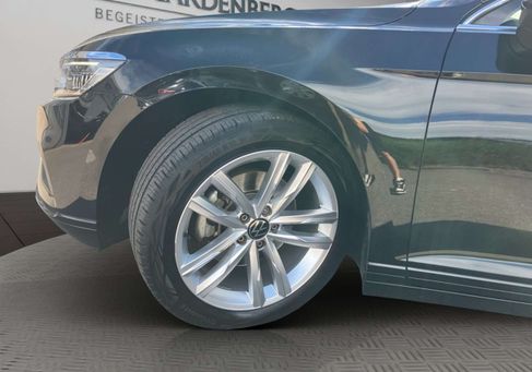 Volkswagen Passat Variant, 2023 3