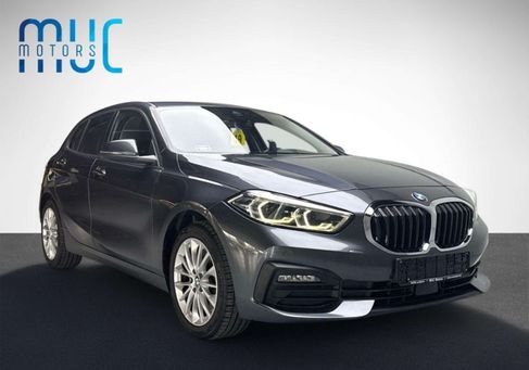 BMW 120, 2020 3